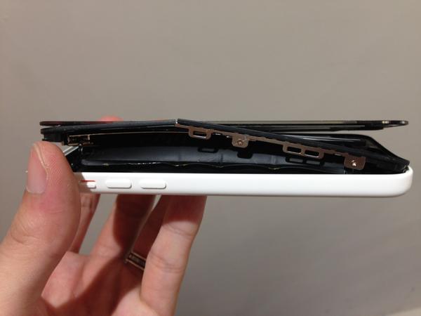 iPhone5cの中で劣化したバッテリー